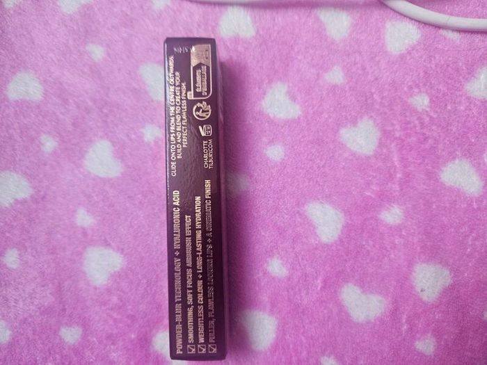 Charlotte Tilbury Lipstick in pillow talk blur