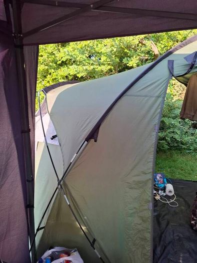 2 bedroom tent.