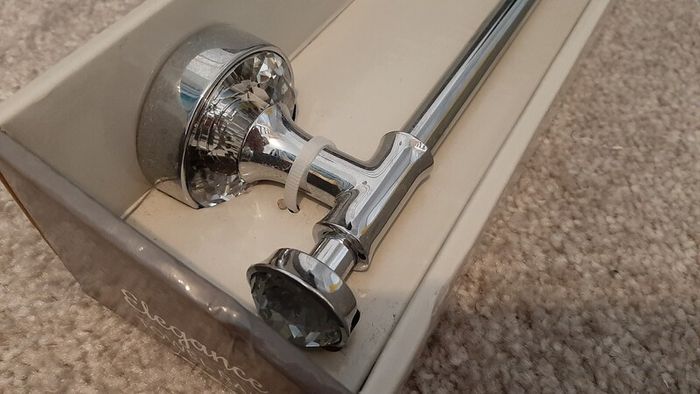 Chrome & Crystal Bathroom Fittings