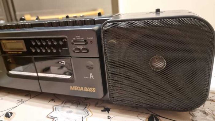 From 1993 Sony CFS-W310, sale as radio, 2 cassette not working, no motor.