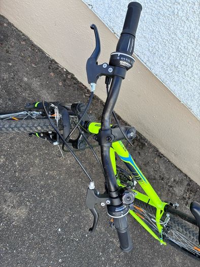Kids mountain bike