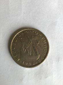 Portugal coin 5 Escudos