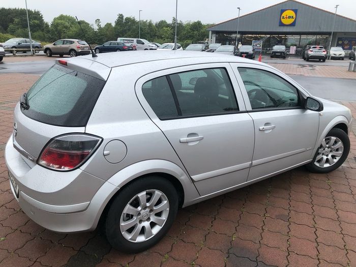 2008 Opel Astra