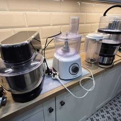 Food mixer food blender and steamer