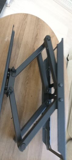 New 37"-65" Full-Motion TV Mount
