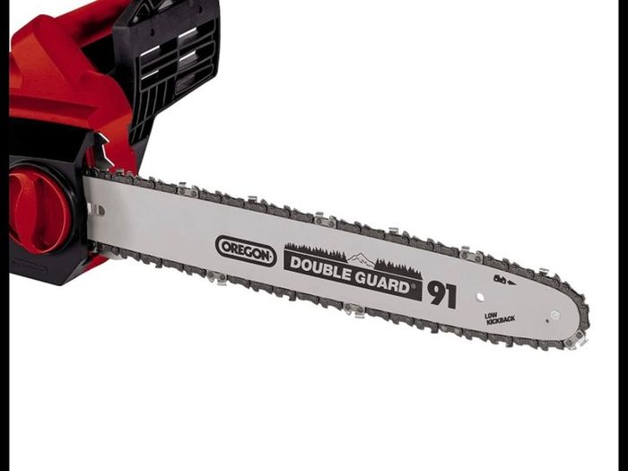 Electric Chainsaw -- 2000W, 16 Inch (40cm) OREGON Bar and Chain, Saw Kickback Protection, Tool-Free Tensioning -- For Effortless Cutting Of Wood, Trees and Branches (FREE POSTAGE)