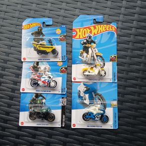 Hot wheels motorbikes set of 6