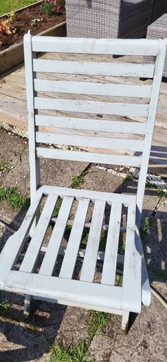 4 garden chairs