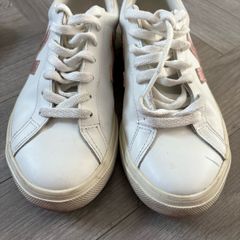 Veja Trainers