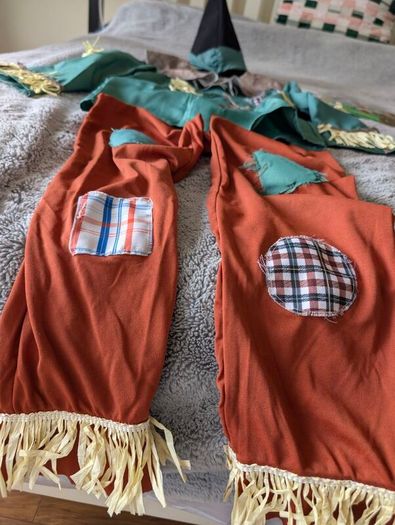 scarecrow costume, 8-10