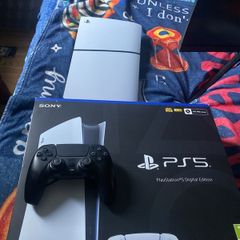 ps5 digital slim, gaming monitor 1440p 32 inch msi