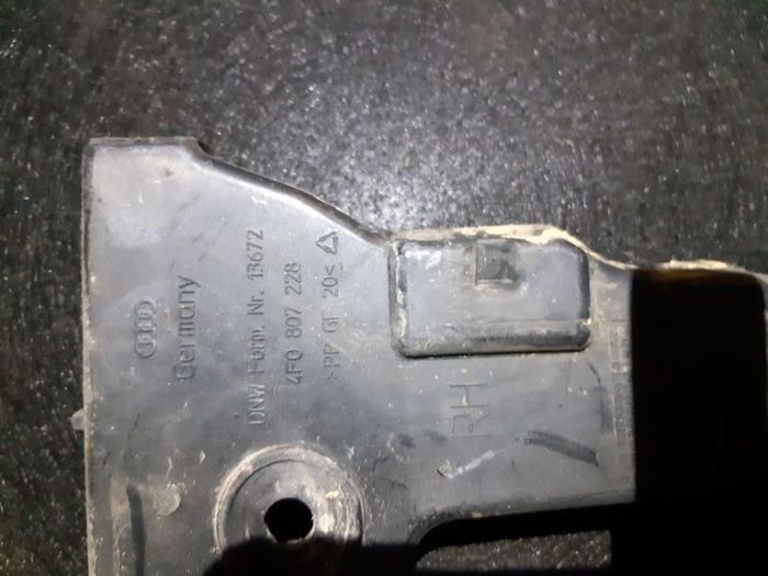 Audi A6 C6 4f 08-11 Front Driver Right Bumper Guide Bracket - 4f0807228