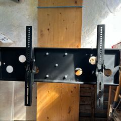 TV Bracket (Adjustable)