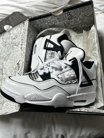 Original Super Rare Jordan 4 Retro SE DIY (GS) - KIDS - Size UK3