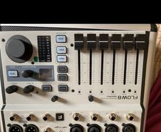 Behringer Flow 8 Digital Mixer