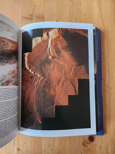 To The Edge Of The Universe.the Exploration Of Outer Space With Nasa. Large Volume Hardback With Dustjacket In Good Condition.