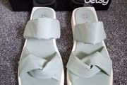 Brand new Betsy sliders