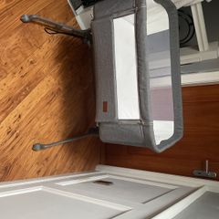 baby cot
