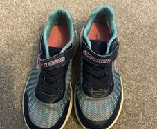 UK 1 Skechers