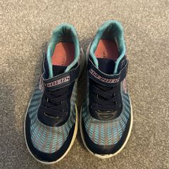 UK 1 Skechers