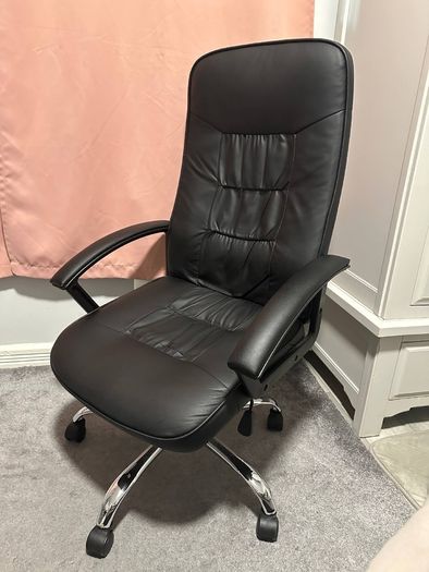 Computer chair