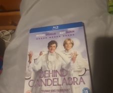 Michael Douglas  / Behind the candelabra.  Blu-ray