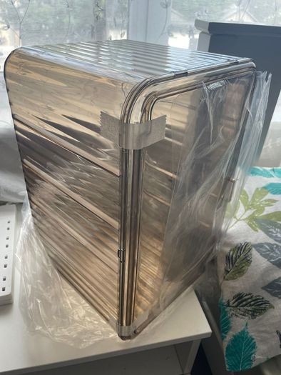 cosmetics storage cabinet