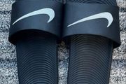 Nike Sliders/Sandals (Child's Size 5)