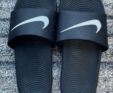Nike Sliders/Sandals (Child's Size 5)