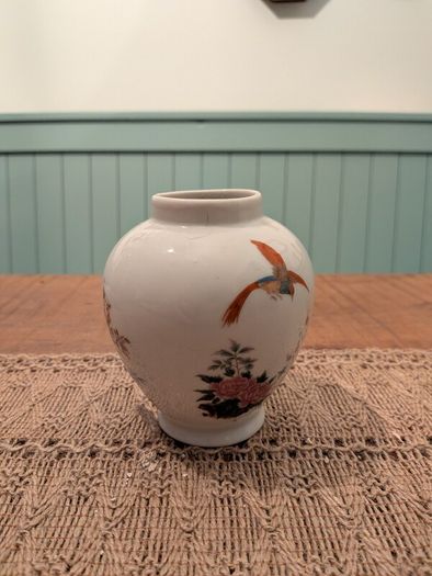 Ceramics ornament / vase