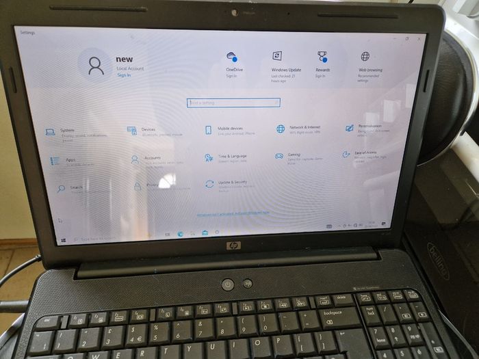 HP G60-100EM F1291EA#ABU 2GB Ram Windows 10 home, 64 bit operating system
