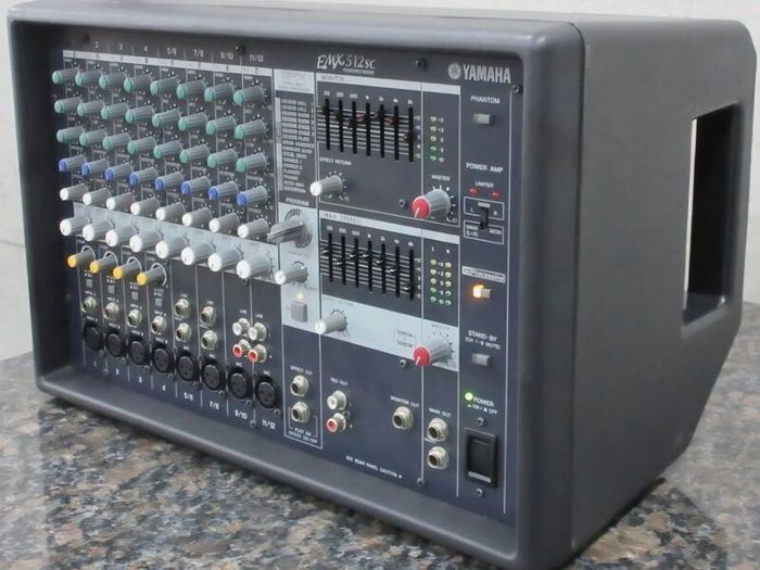 Yamaha Desk