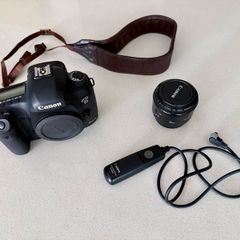 Canon EOS 5D Mark III Bundle