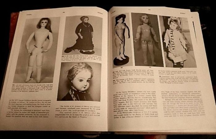 Encyclopaedia of Dolls Book 1977