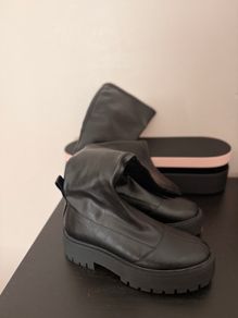 High knee boots