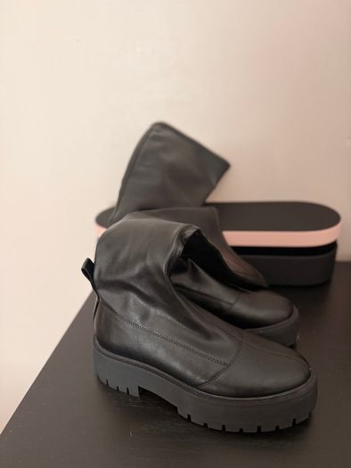 High knee boots