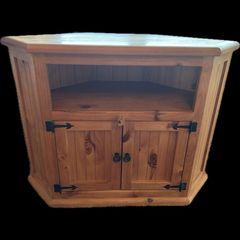 Good Heavy Solid Oak Corner TV Stand