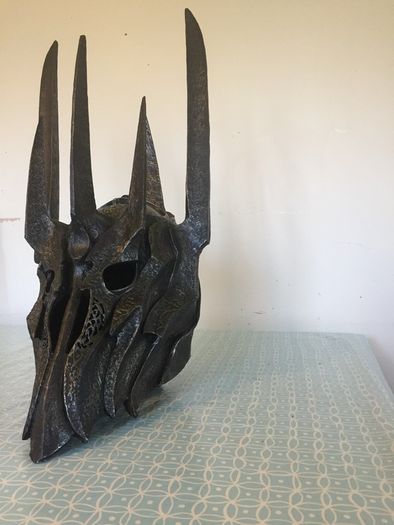 Lord of the Rings Helm of Sauron
