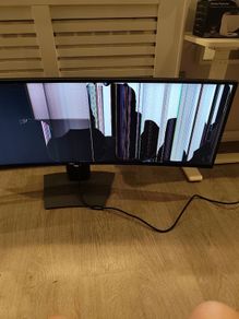 Dell curved 49 inches monitor for parts or repair SCREEN SHATTERED