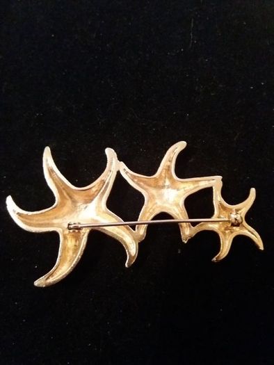 brooch