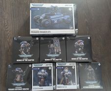 Lot of Joytoy Warhammer Ultramarine Action Figures and Vehicle