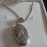 silver chain and locket Image 2
