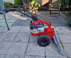 Honda yard/cattle shed scraper