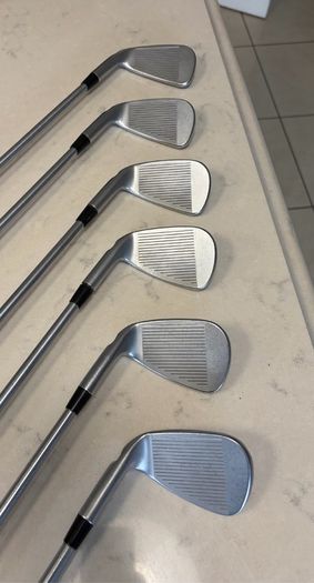 Ping i230 Irons / 5-Pw / Project X Ls 6.0 120g Stiff / Black Dot