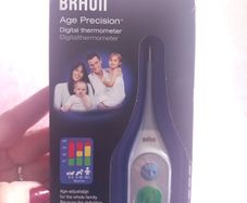 BRAUN themometer age precision digital.