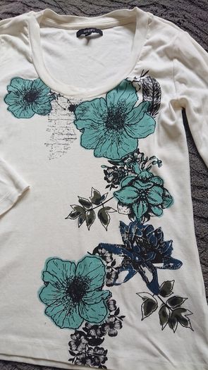 White Top  Size 8-12