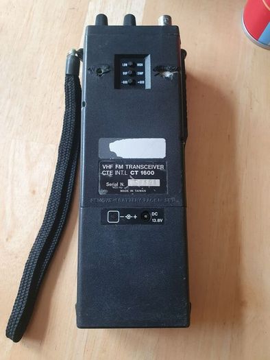 vintage CTE International CT 1600 handheld VHF FM transceiver