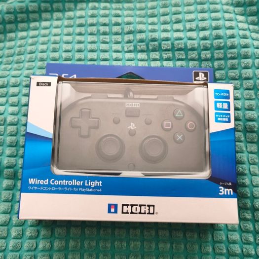 Hori PlayStation PS4 Wired Controller Light.