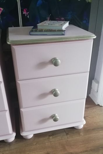 2 matching 3 drawer large solid wood bedside lockers newly restyled