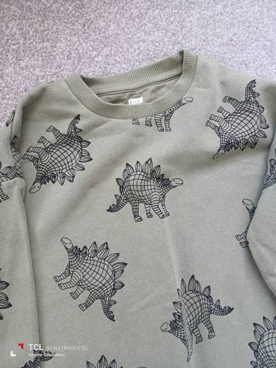 boy's jumper. Age 7/8